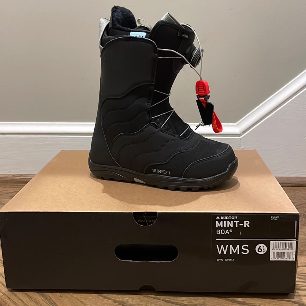 Burton Mint BOA womens snowboard boots